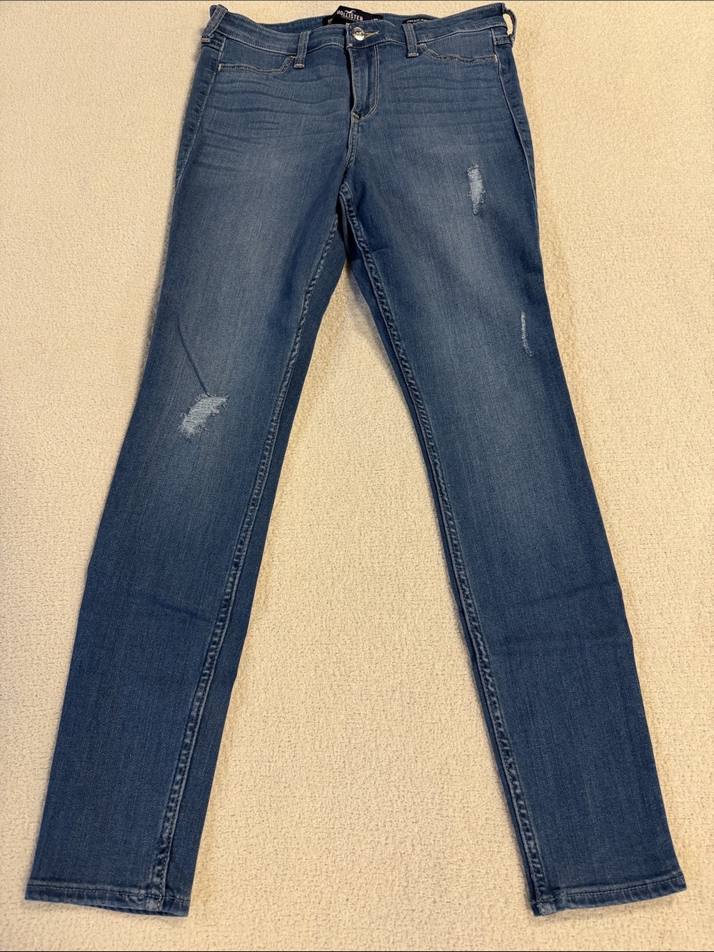 Hollister Women's Skinny Jeans in Medium Blue Wash